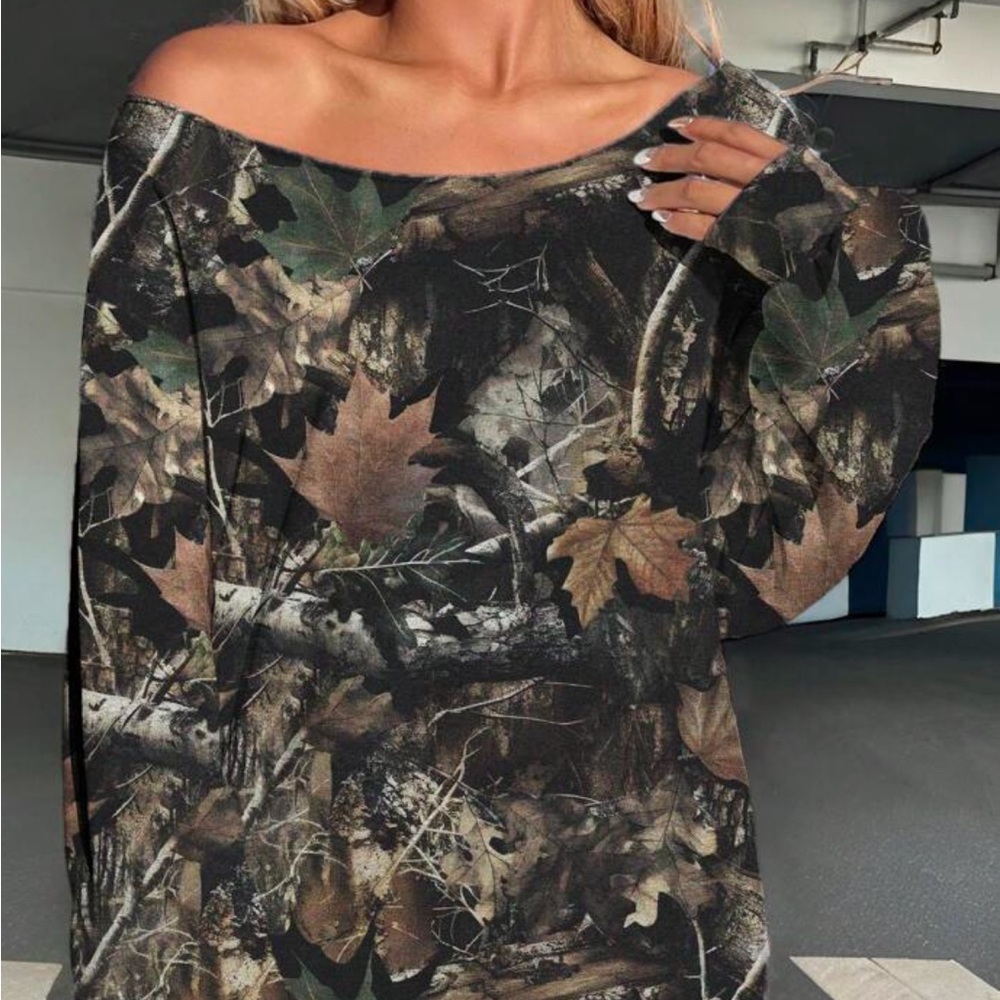 Camo off shoulder